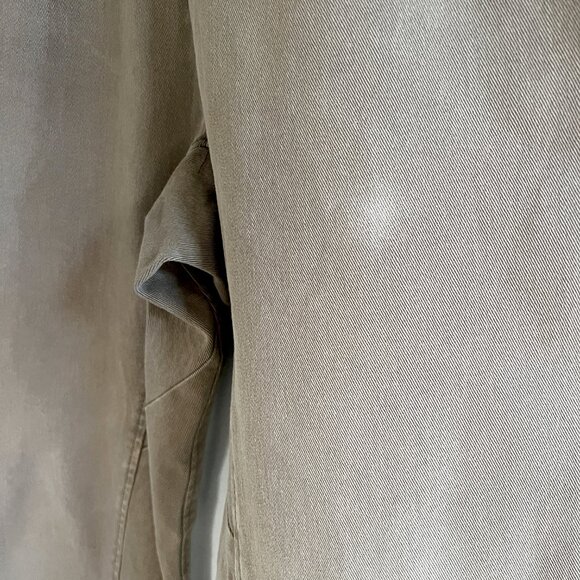 Elwood Traveler Crop Pant in Vintage Olive - Picture 5 of 5